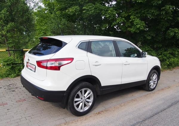 Nissan Qashqai cena 57500 przebieg: 125000, rok produkcji 2015 z Chełmno małe 79